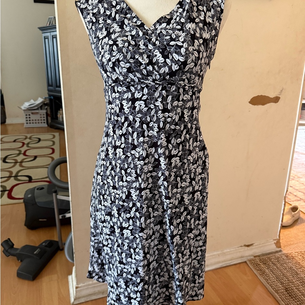 LOFT Black and White Leaf Print Midi Dress